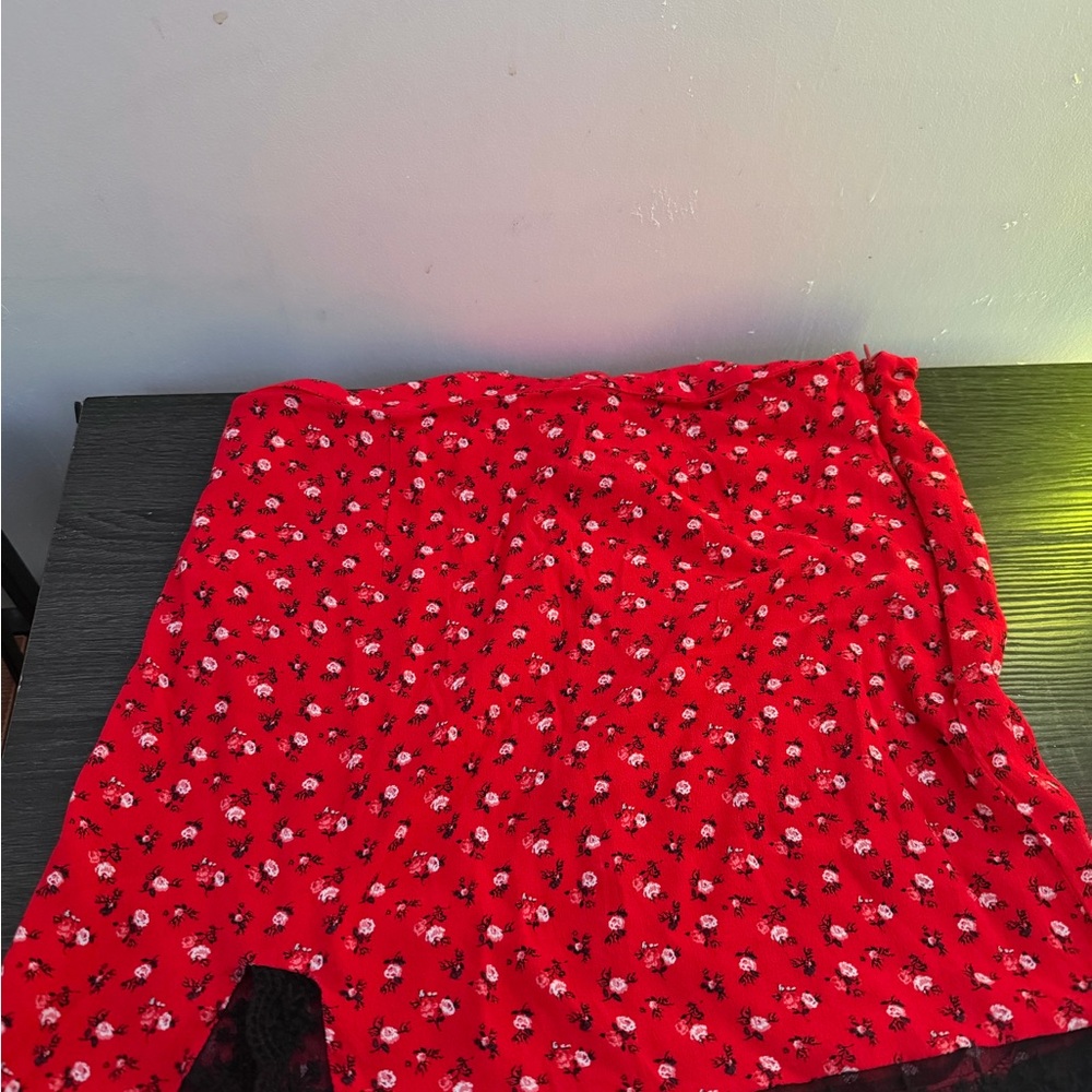 Forever 21 Scarlet Floral Print Skirt